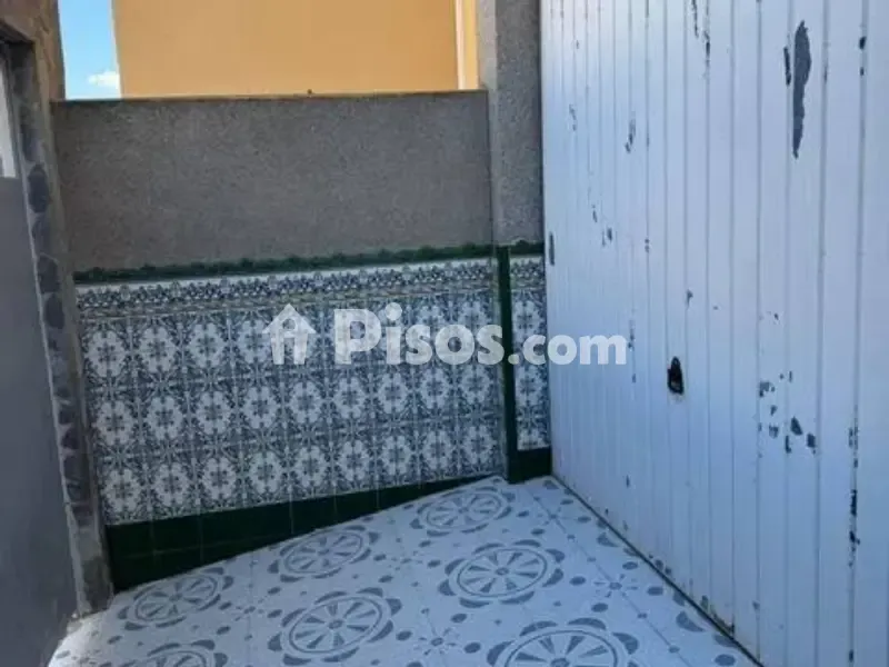 Jardin - Duplex with Garage in Barrio de los Institutos