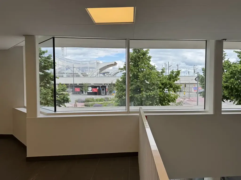 Kabinet - Office Space with Large Windows in Mechelen