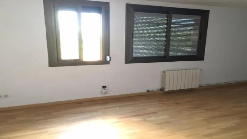 3 magamistoaga korter asukohas Sabadell
