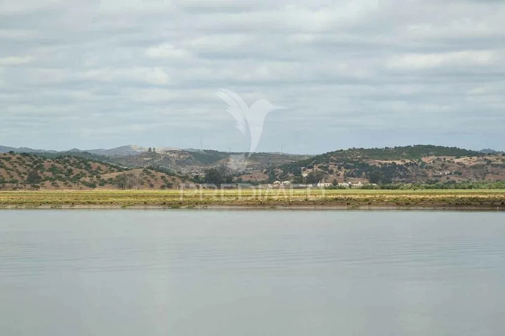 Development Land with River View in Castro Marim