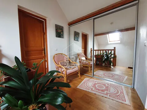 Maison 9 pièces à Fontaine la riviere