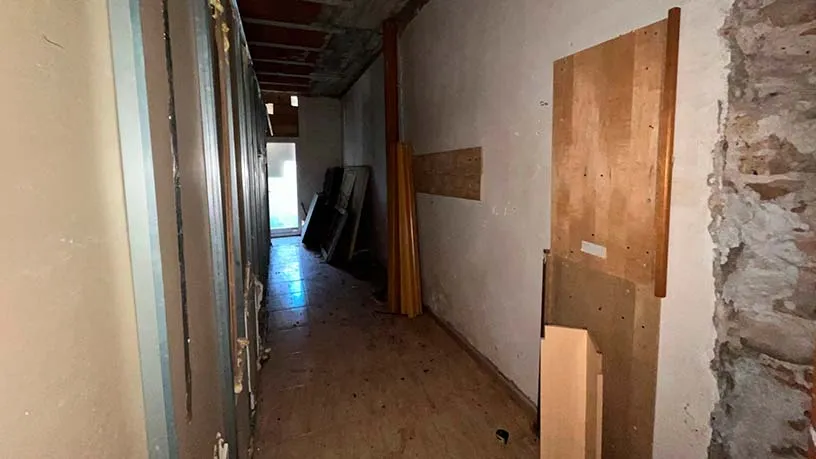 Esik - Ground Floor Commercial Space in Ripollet