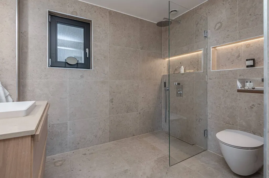 Salles de bain - Renovated Villa with Garden in Lindö