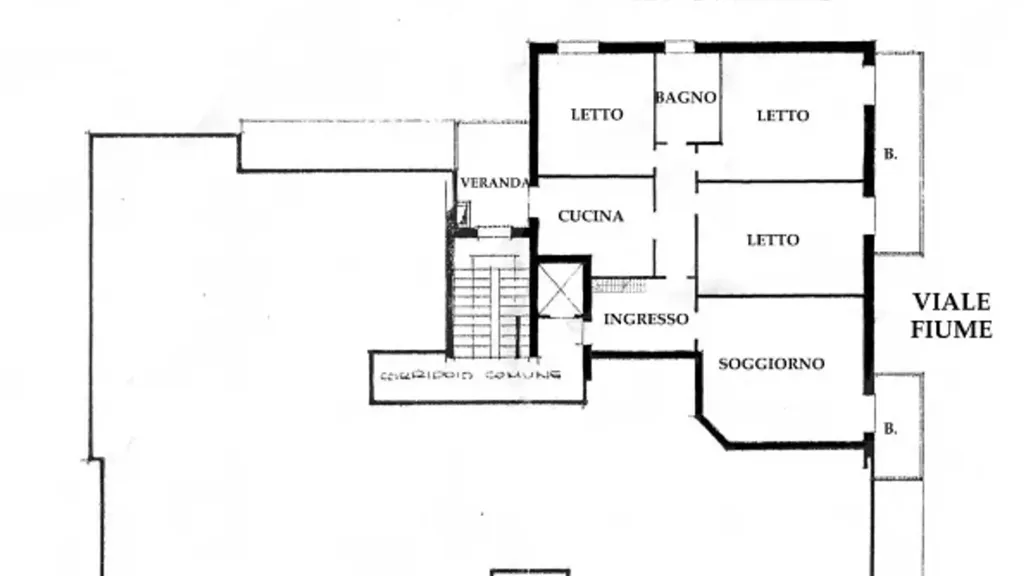 Plaan - Penthouse Apartment with Balcony in Mantova