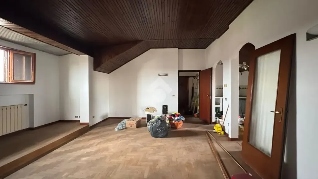 Séjour - Mansard Apartment with Central Location in Marano Ticino