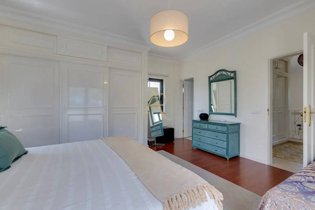Chambres - Luxury Villa with Golf Access in Alvor
