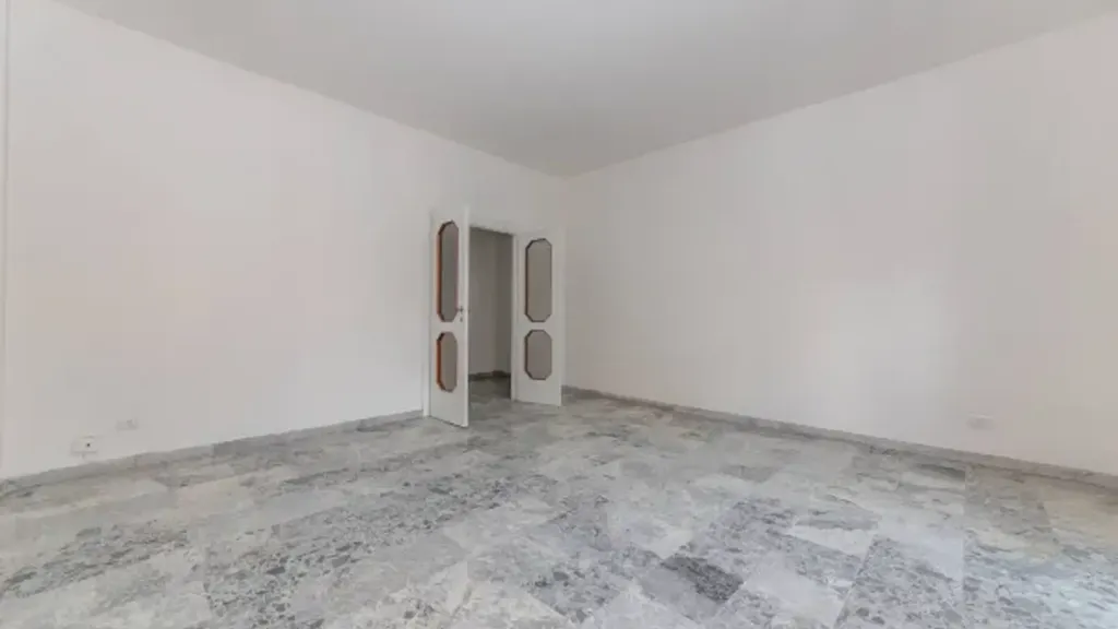 Pièces - Spacious Apartment with Balcony in Ciampino