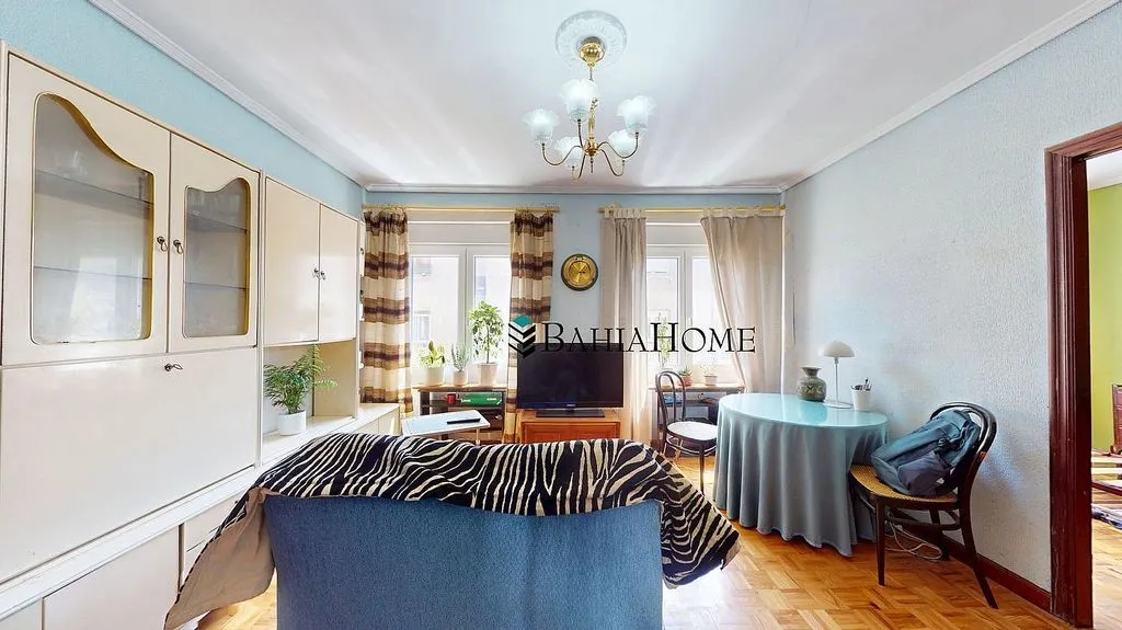 Elutuba - 2-Bedroom Apartment with Views in Santander