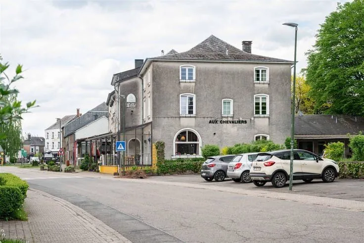 10 magamistoaga maja asukohas Herbeumont