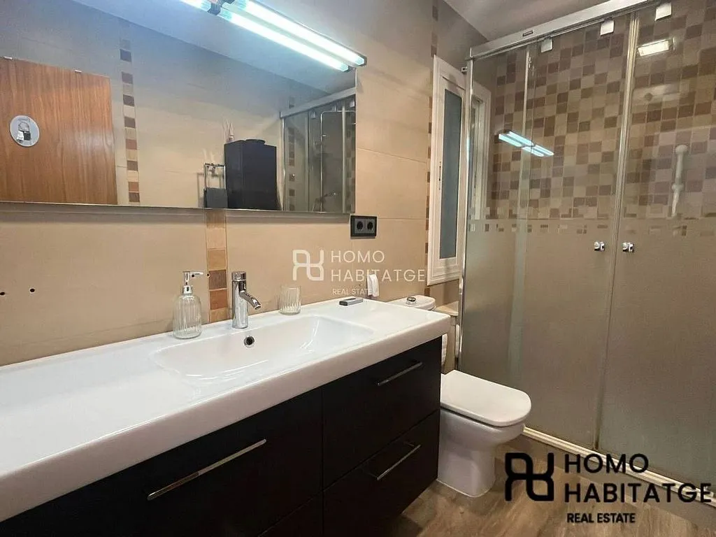 Vannitoad - Modern Flat with Balcony in Egara, Terrassa