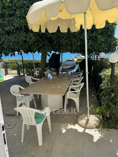 Terrasse - Seafront Apartment with Private Beach Access in Monasterace Marina