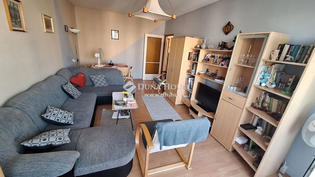 Living Room - Apartment with Balcony in Székesfehérvár