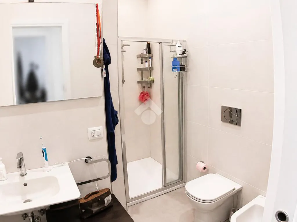 Salles de bain - Attico with Terrace in Bra Centre
