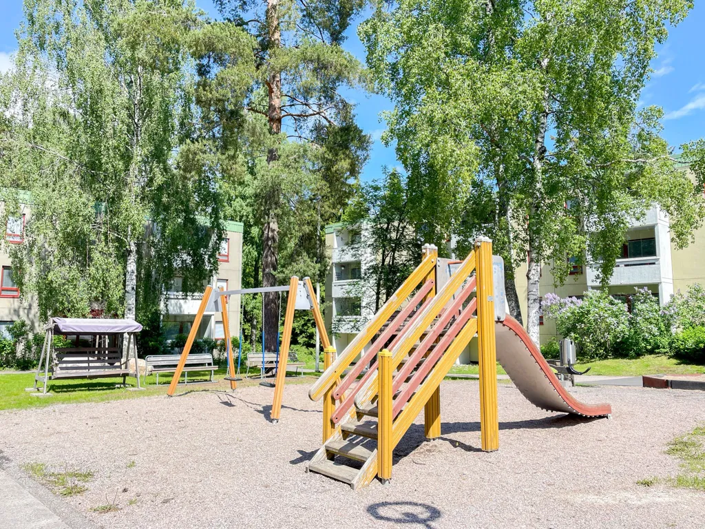 Aed - Bright Apartment with Garden in Oulunkylä, Helsinki