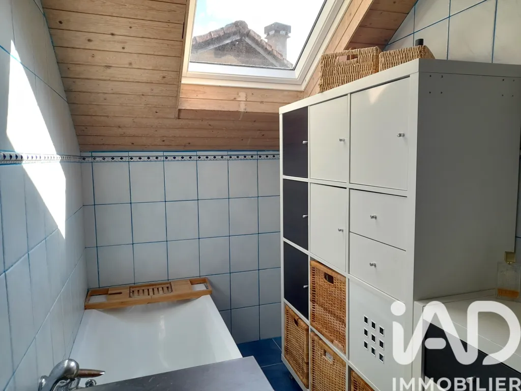 Vannitoad - Charming House with Large Garage in Le Haut-Bréda