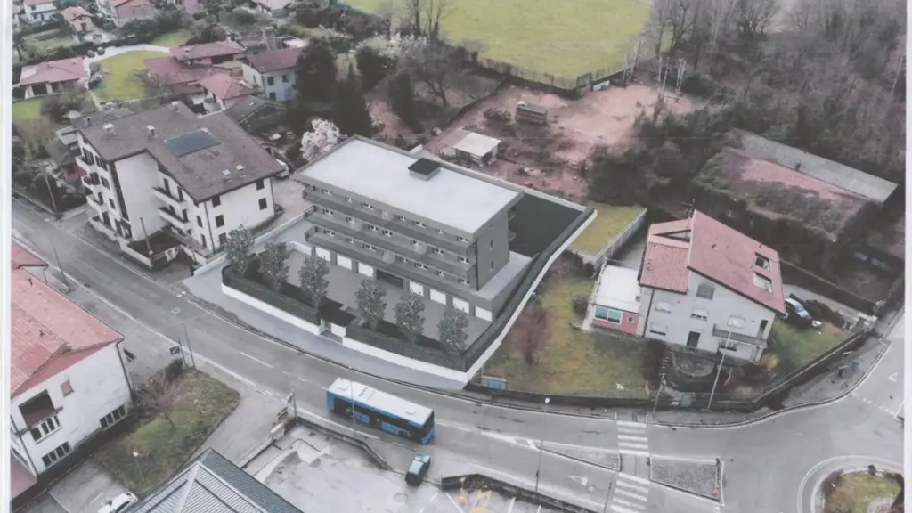Vue aérienne - Energy-Efficient Duplex with Terrace in Cantù