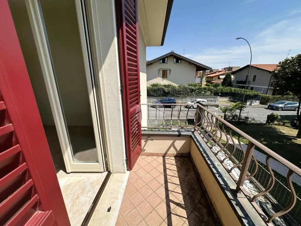 Balcony - Semi-Detached Villa with Garden in Rovato