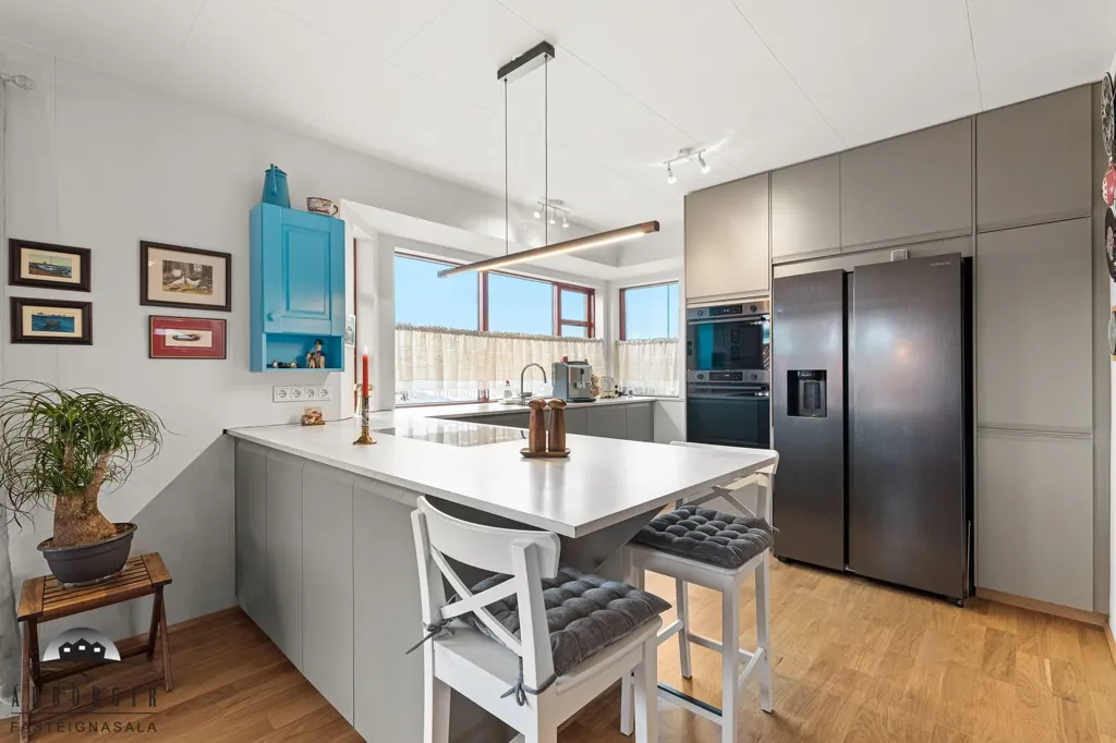 Cuisine - Duplex with Garden in Selfoss