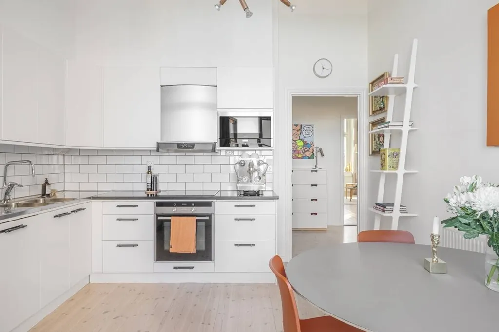 Cuisine - Jugendstil Apartment with Vättern View in Jönköping