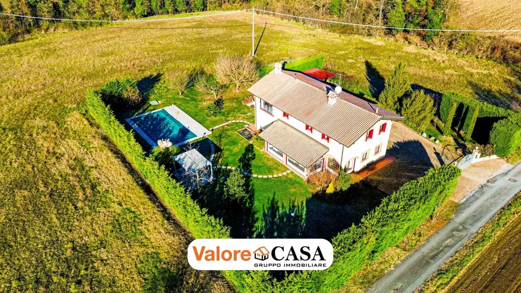 Õhuvaade - Villa with Pool near Acqui Terme
