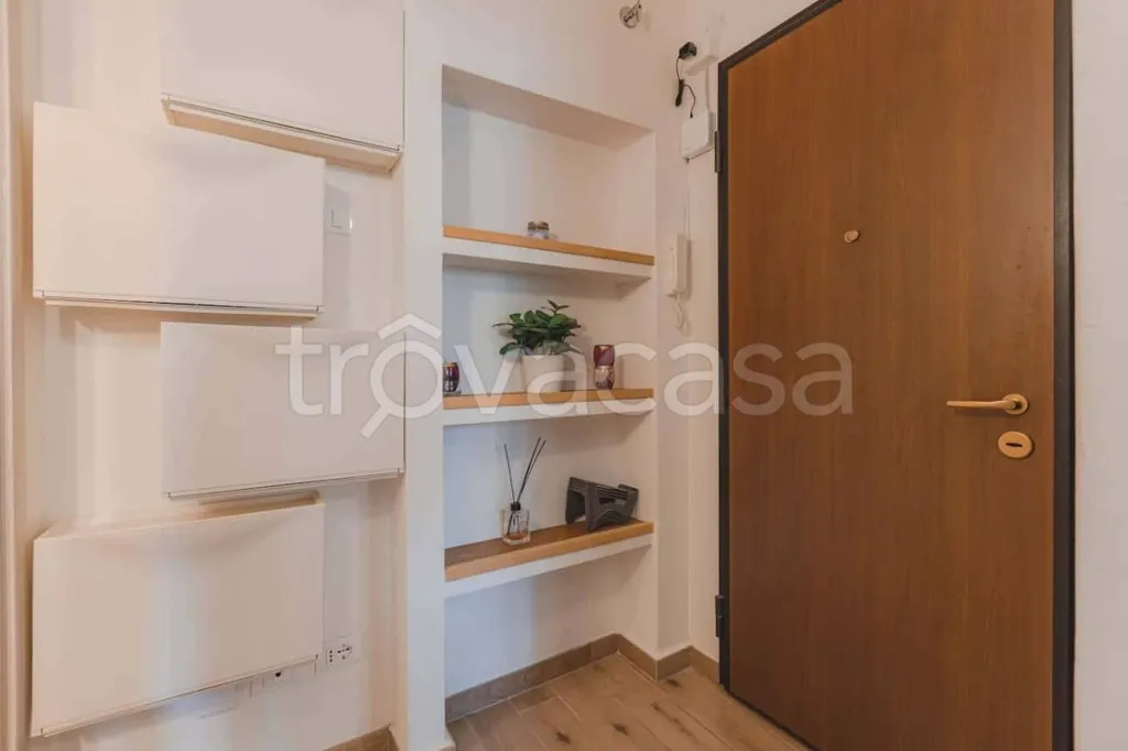 2-toaline korter asukohas Trieste