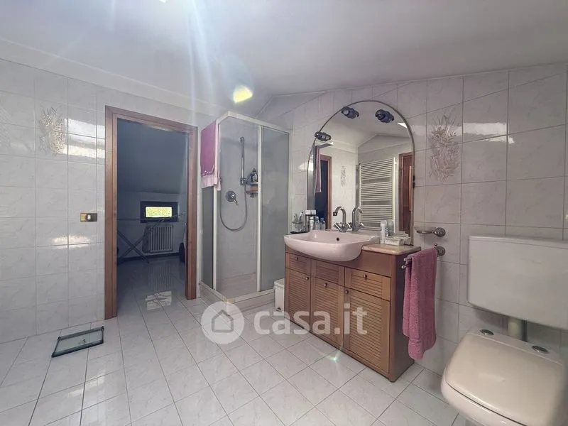 Salles de bain - Villa with Lake View in Dongo