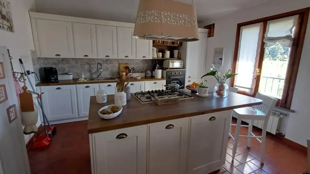 Köök - Penthouse with Panoramic View in Venturina Terme