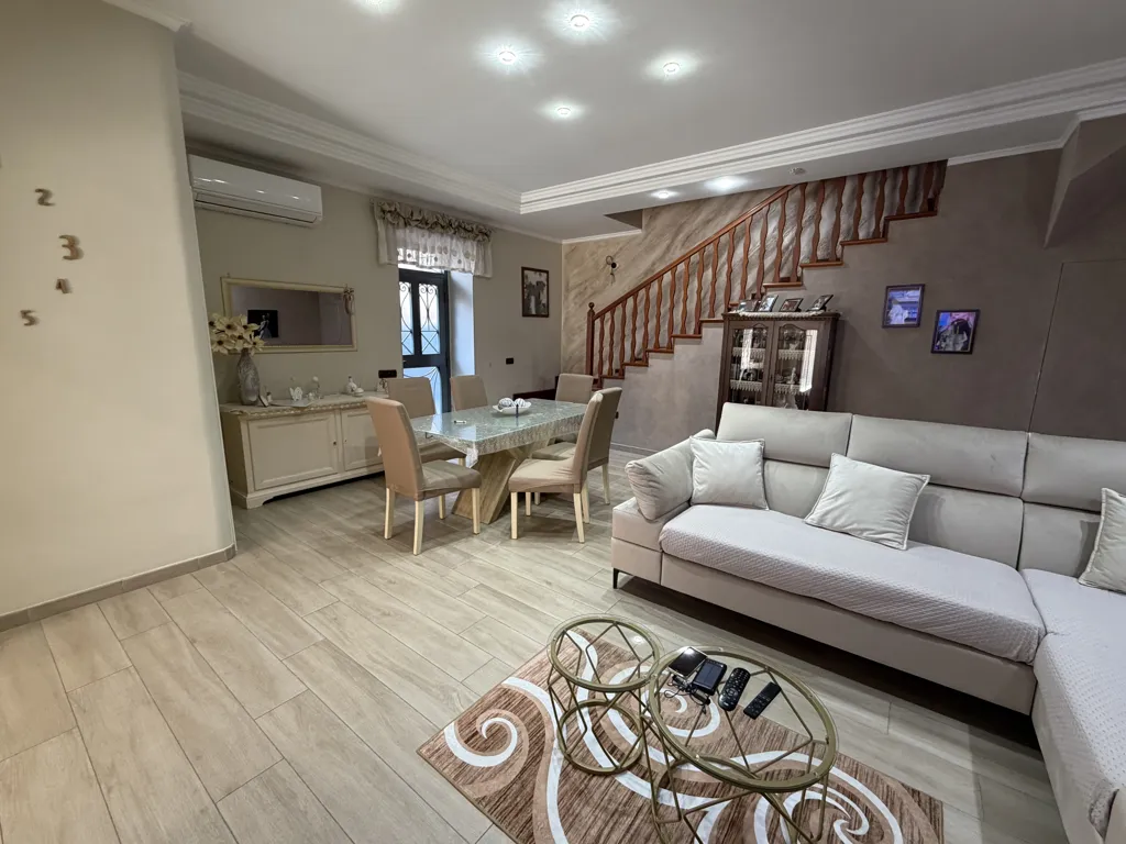 Elutuba - Apartment with Terrace in Casoria Centre