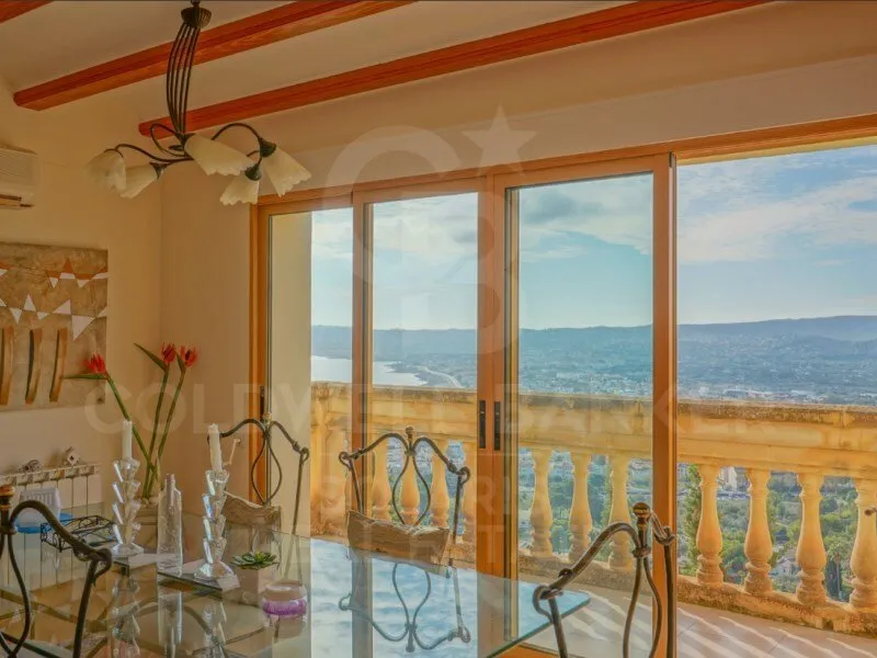 Dining Room - Traditional Villa with Panoramic Views in Javea