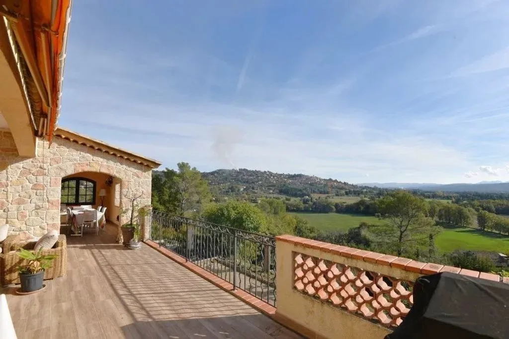 Terrasse - Maison de Luxe avec Vue Panoramique à Fayence