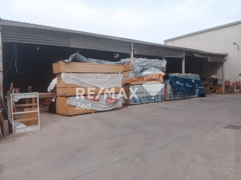 Buanderie - Contemporary Warehouse with Courtyard in Eleusina