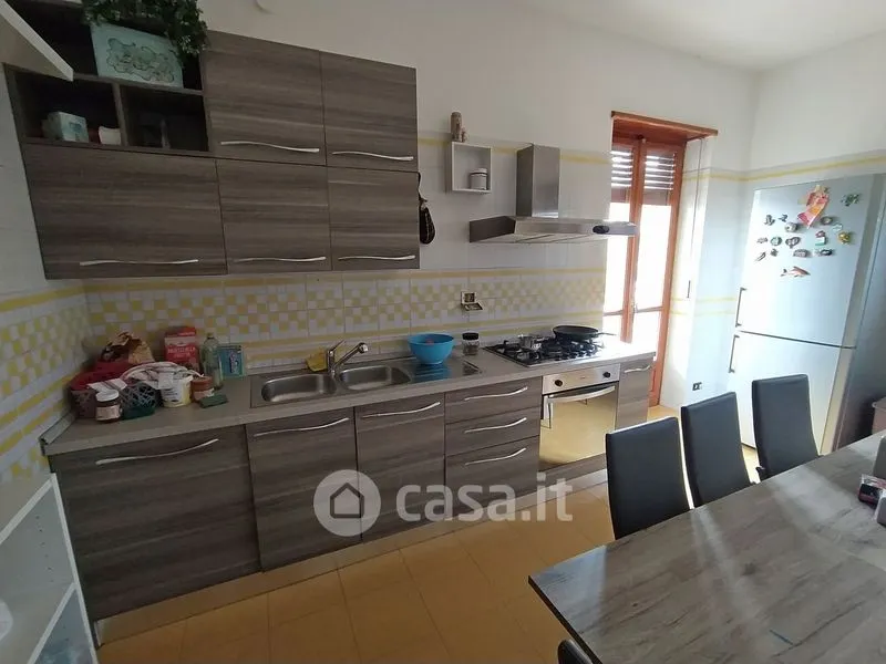 Cuisine - Four-Room Apartment with Garden in Mathi