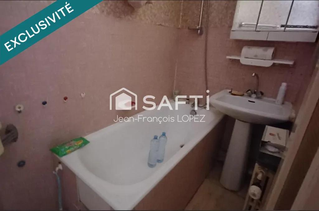 Salles de bain - Maison Mitoyenne avec Jardin à Audincourt