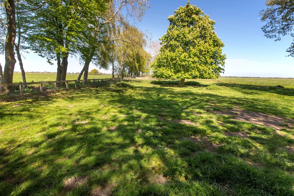 Aed - Charming Landhouse with Parkland in Linschoten