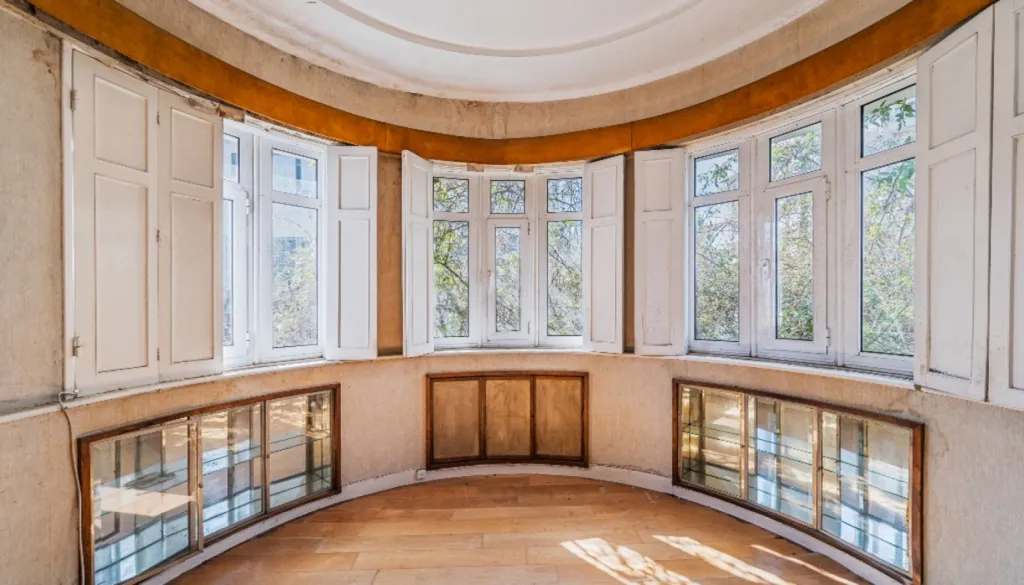 Séjour - Mid-20th Century Villa in Porto