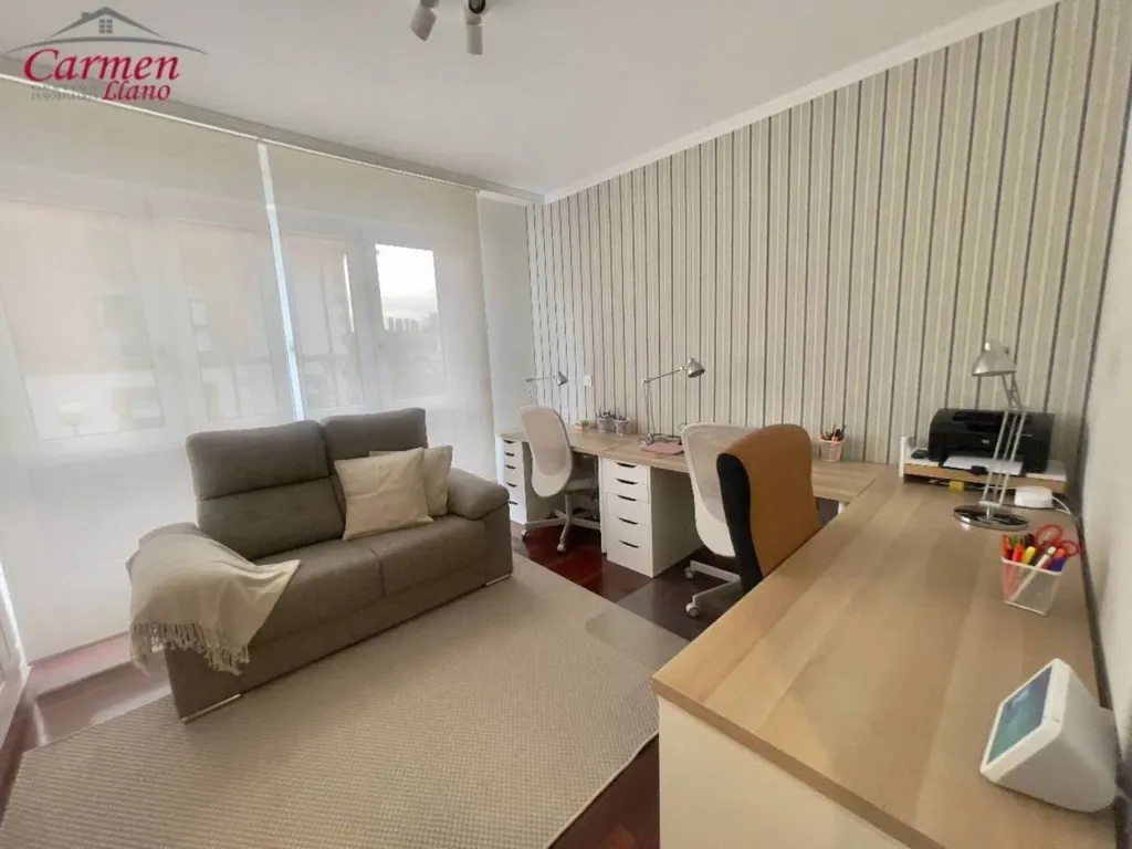 Kabinet - Spacious Apartment with Terrace in Neguri