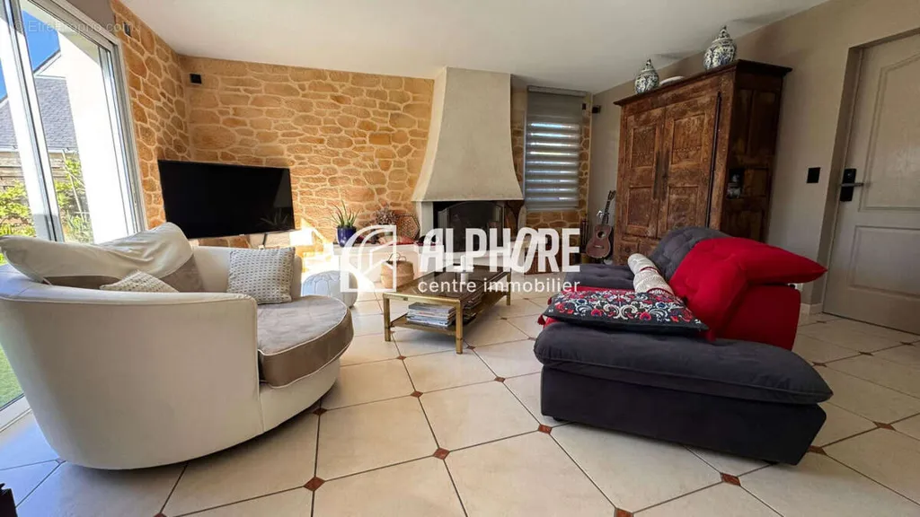 Séjour - Maison Moderne avec Pergola à Guérande