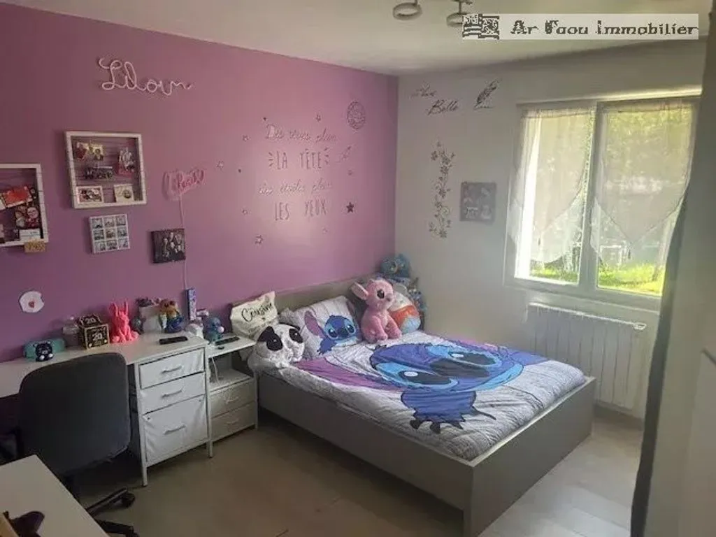 Bedrooms - Contemporary House with Large Garden in Argol