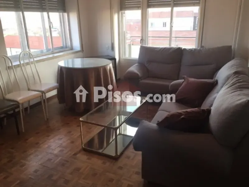 Elutuba - Bright Apartment with Balcony in City Centre