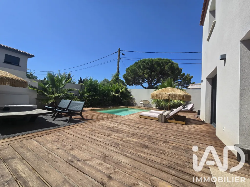 Bassein - Contemporary Villa with Pool in Sète