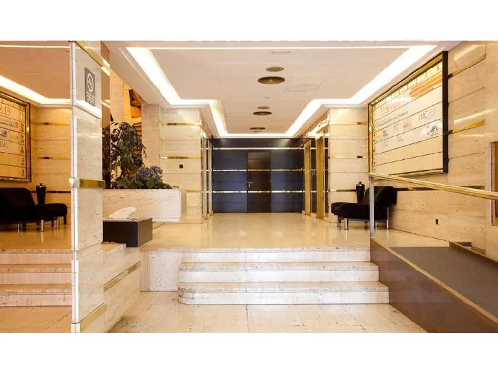 hallway_entrance