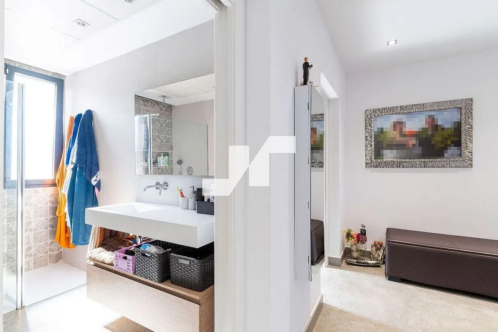 Salles de bain - Contemporary Chalet with Private Pool in Madrigal