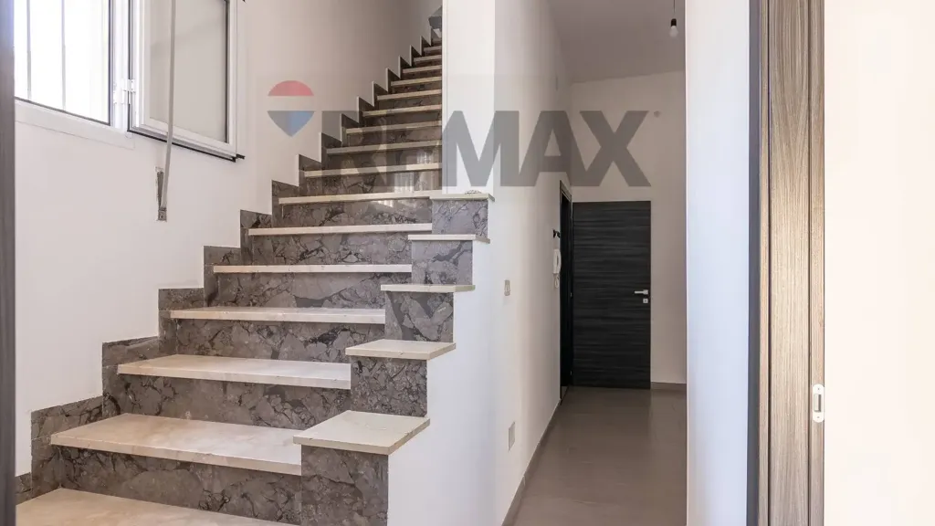 Toad - Independent House with Terrazzo in Comiso