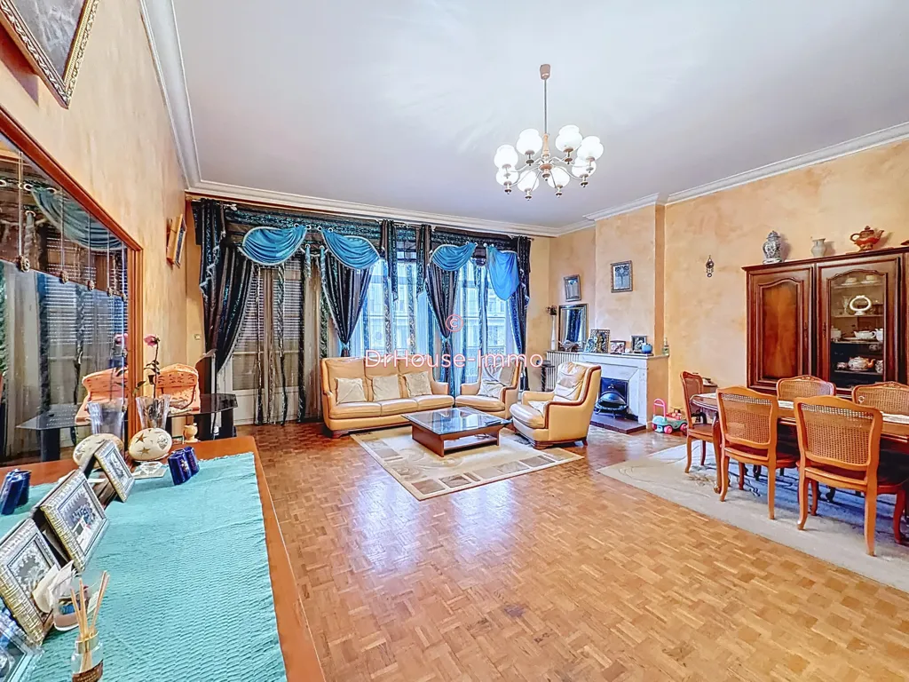 Söögituba - Spacious Flat with Five Bedrooms in Saint-Etienne Centre