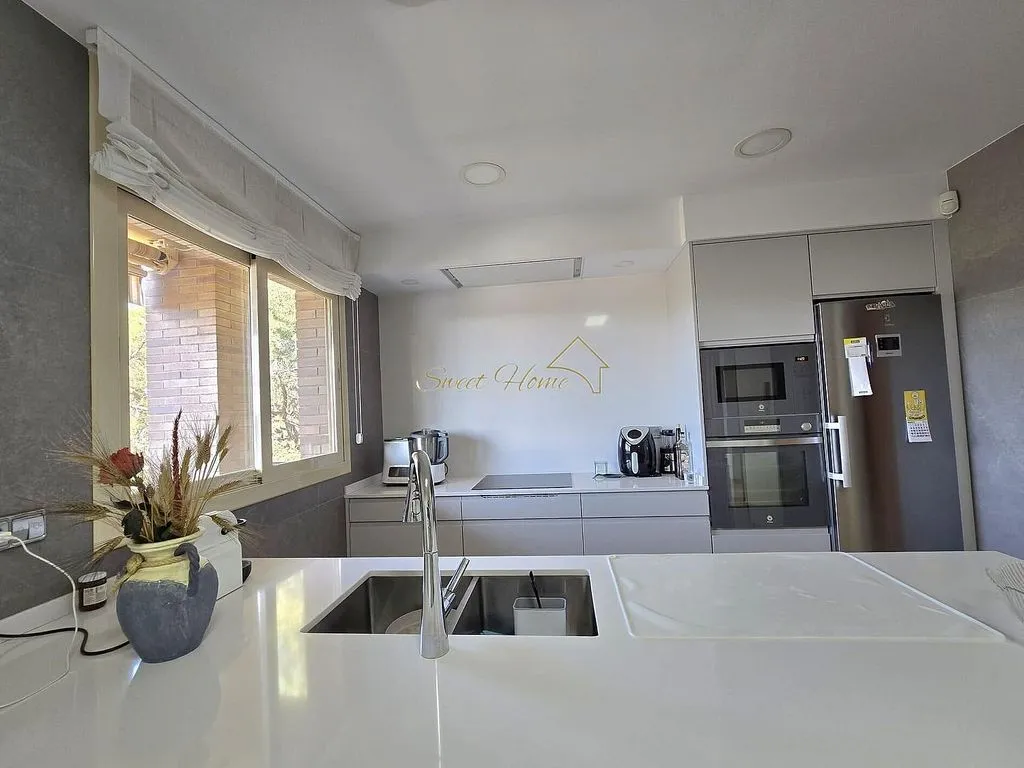 Köök - Luxury House with Pool in Cabrils, Catalonia