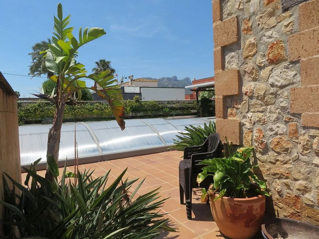 Terrass - Rustic Chalet with Pool in Poblets