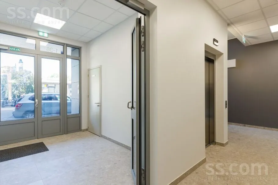 Esik - 2-Bedroom Apartment with Balcony in Riga Centre