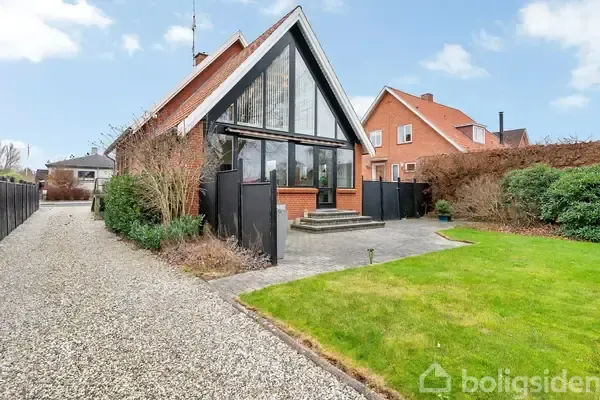 Välivaade - Fenced Villa with Garden in Bjerringbro