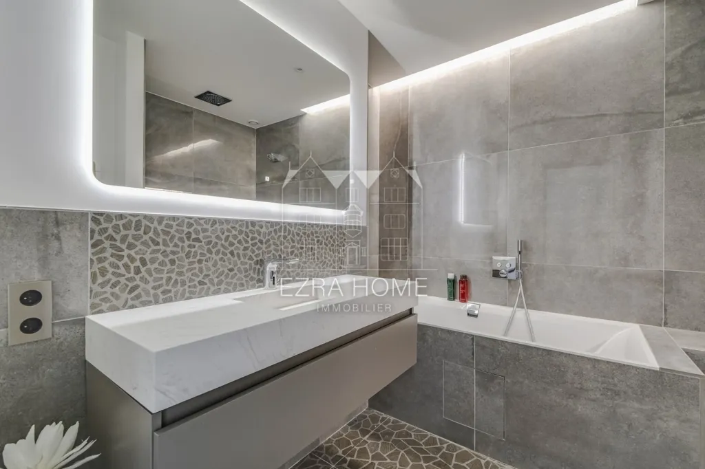 Bagni - Apartment with Park View in Levallois-Perret