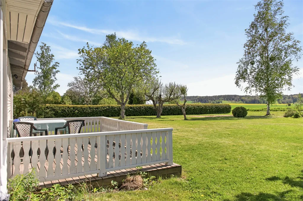 Terrasse - Enplan Villa with Garden in Jönåker